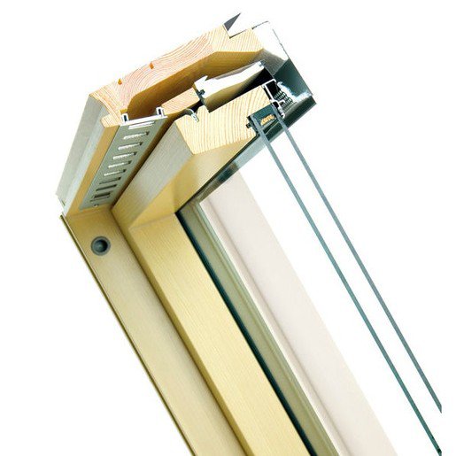 Мансардное окно FAKRO, модель FTP-V U3 ПРОФИ